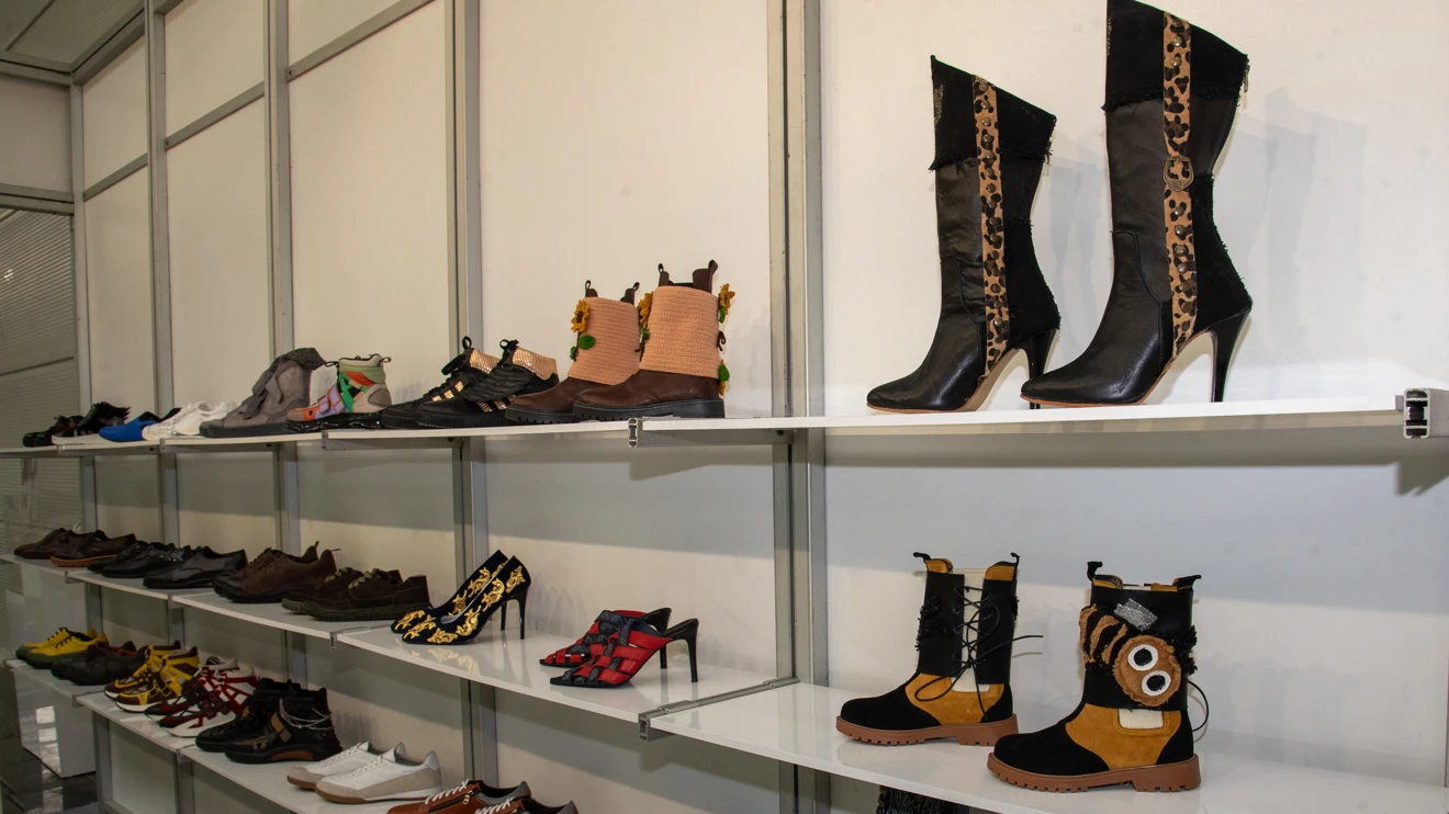 Selçuk Üniversitesinin özgün çalışmalarına Konya Ayakkabı Fuarı’nda yoğun ilgi